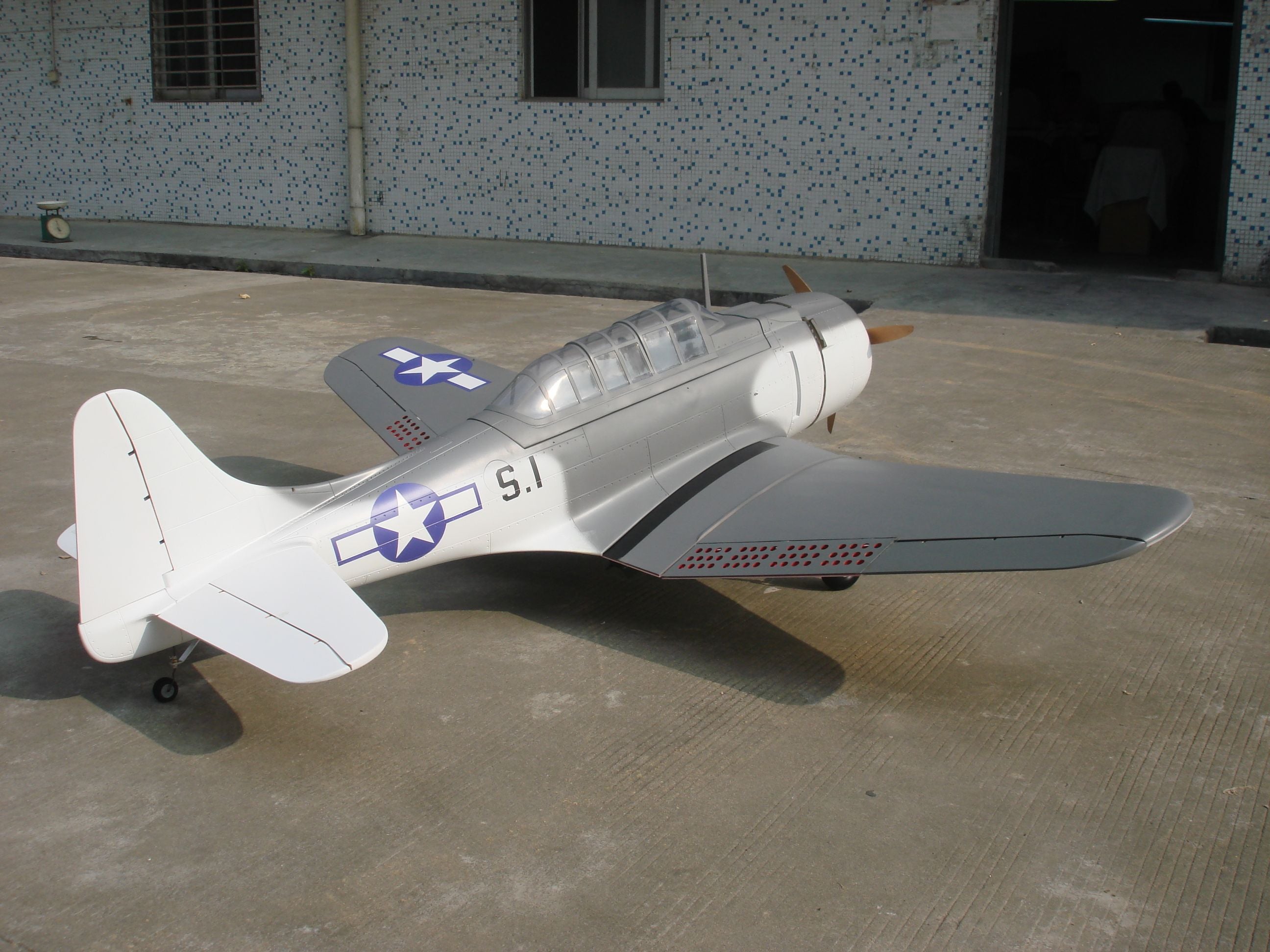 back angled view of 100" Douglas SBD-5 Dauntless