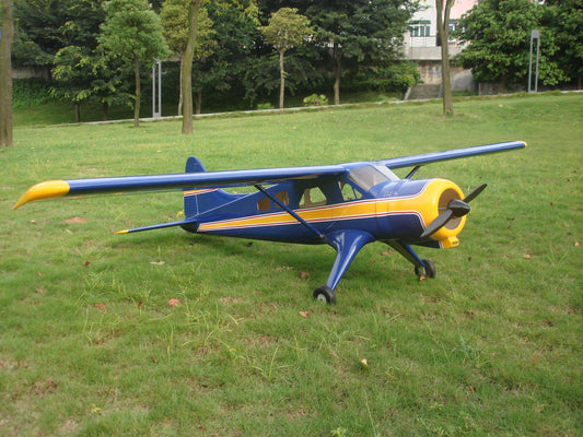 118" DH Beaver in a blue and yellow color scheme